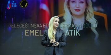 EMEL USLU ATİK’İ TEBRİK EDİYORUZ